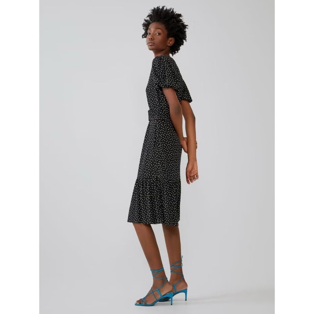 Zara Midi dress with V-neck, short puff sleeves, polka-dot print, and belt sz M - Picture 2 of 13